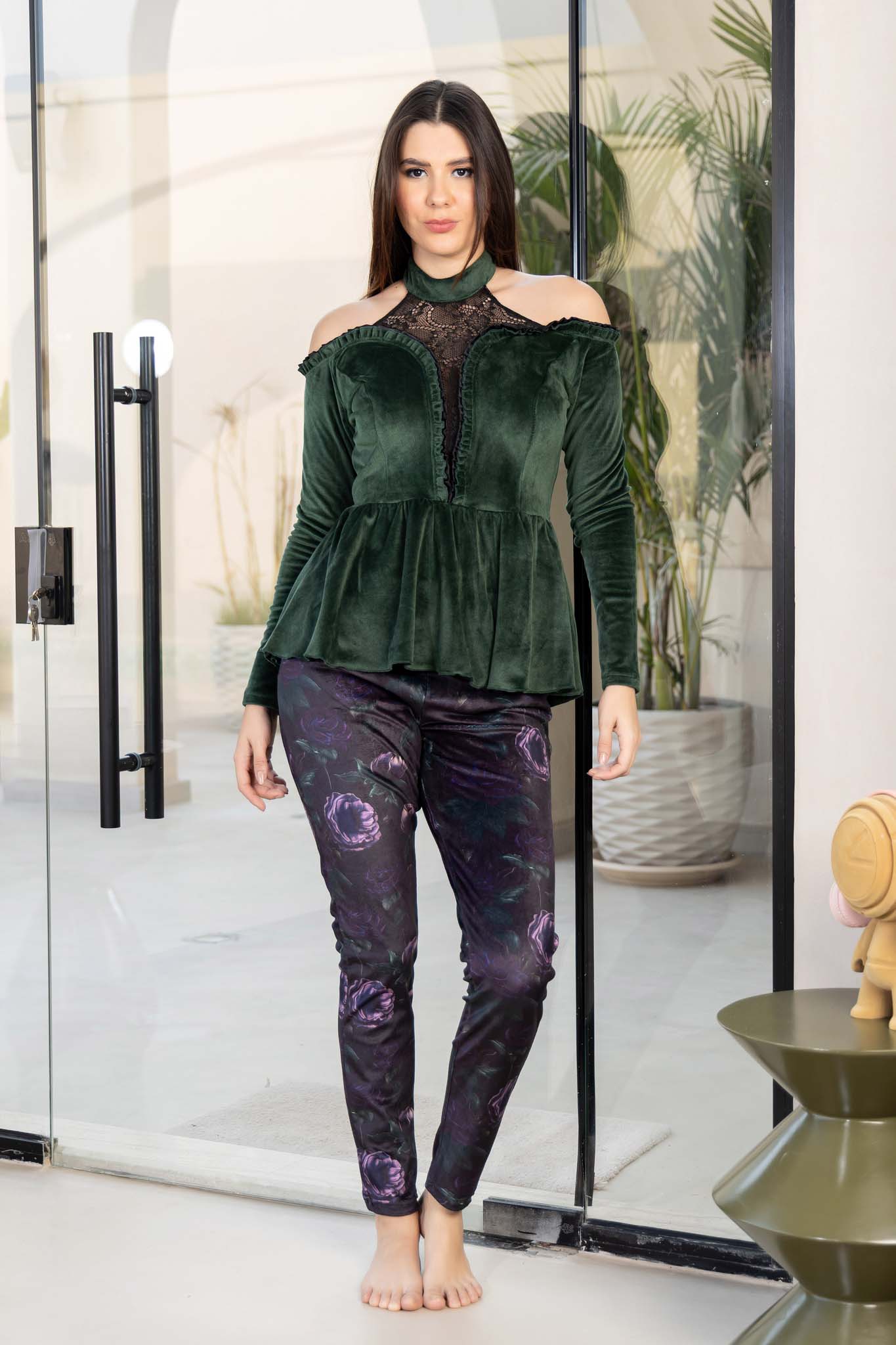 Glamorous Cold-Shoulder Peplum Top and Floral Print Loungewear Set.