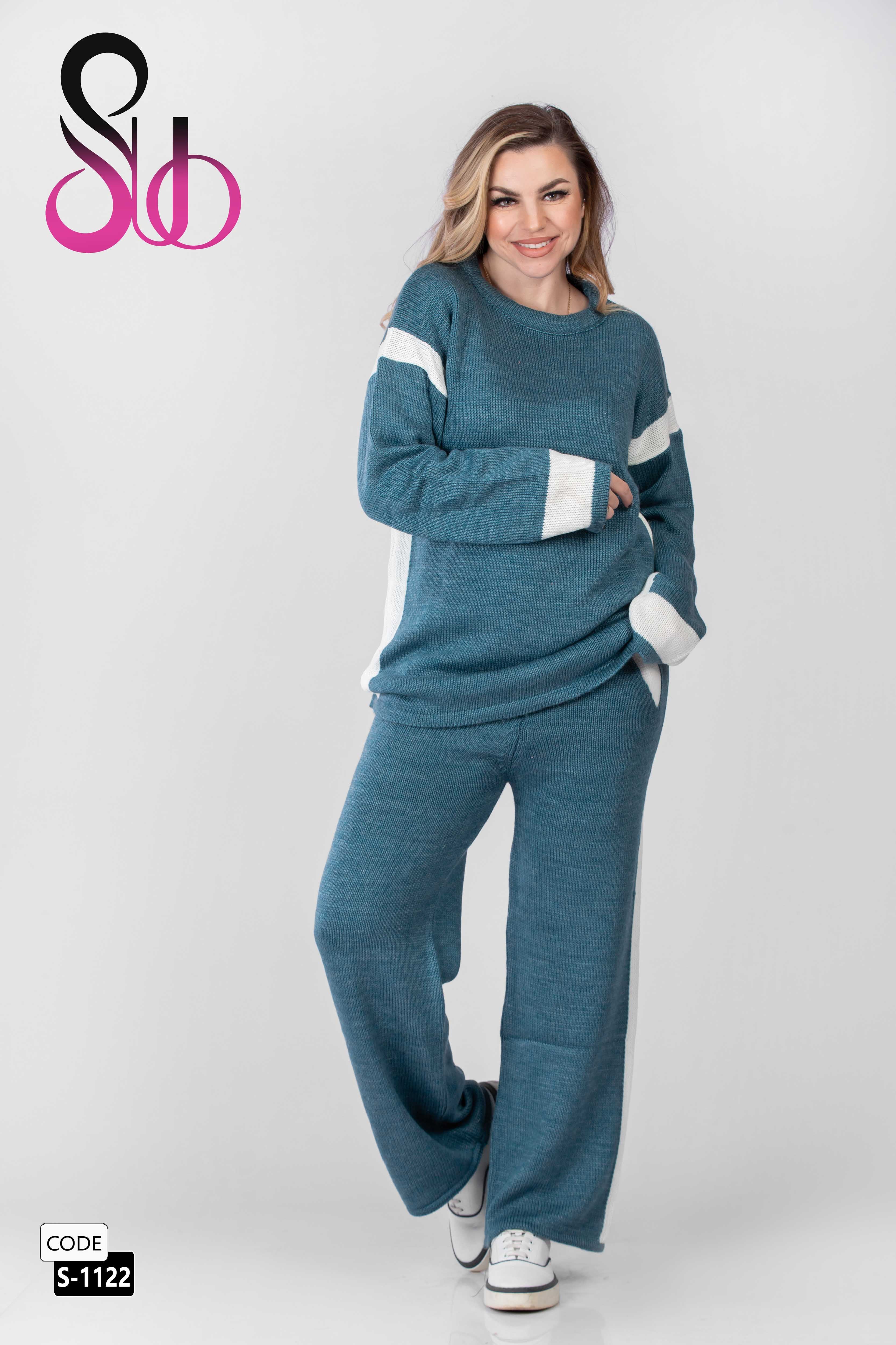 2 Piece Comfort Woollen Set with 2 White Lines