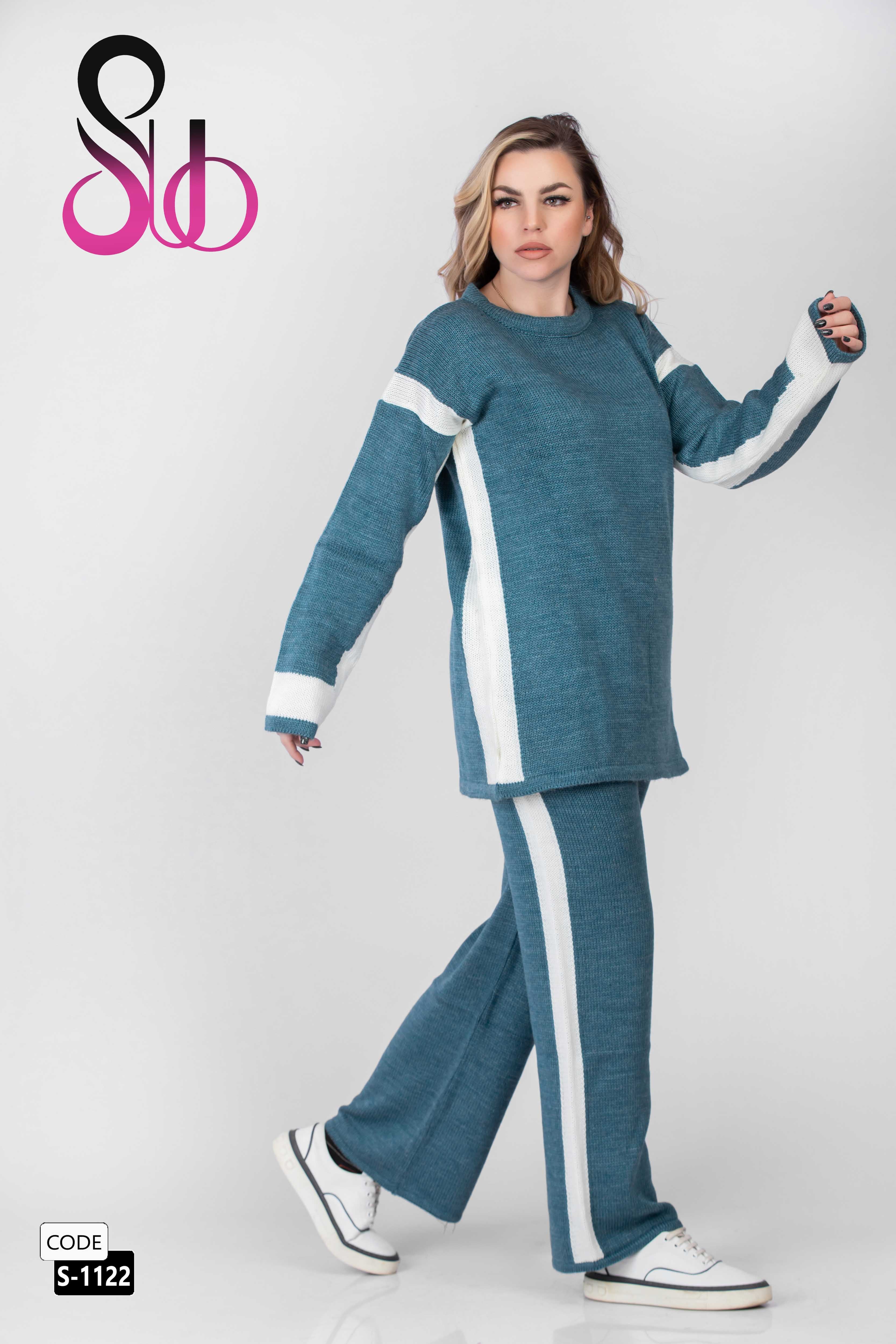 2 Piece Comfort Woollen Set with 2 White Lines